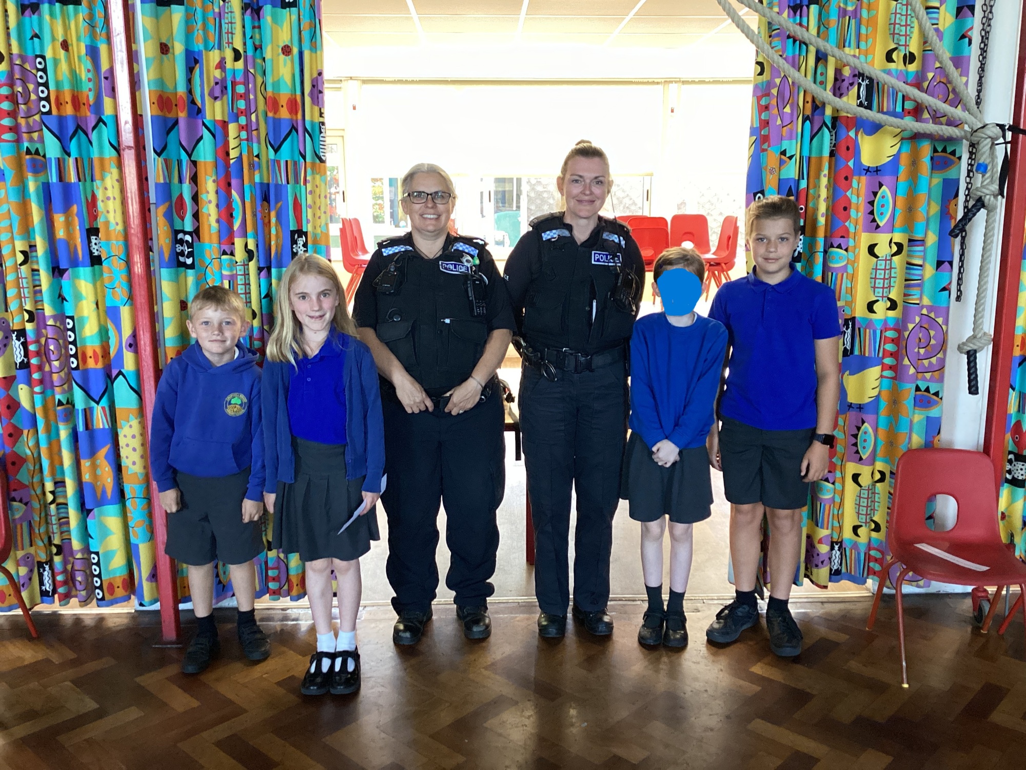 Police Constables with pupils